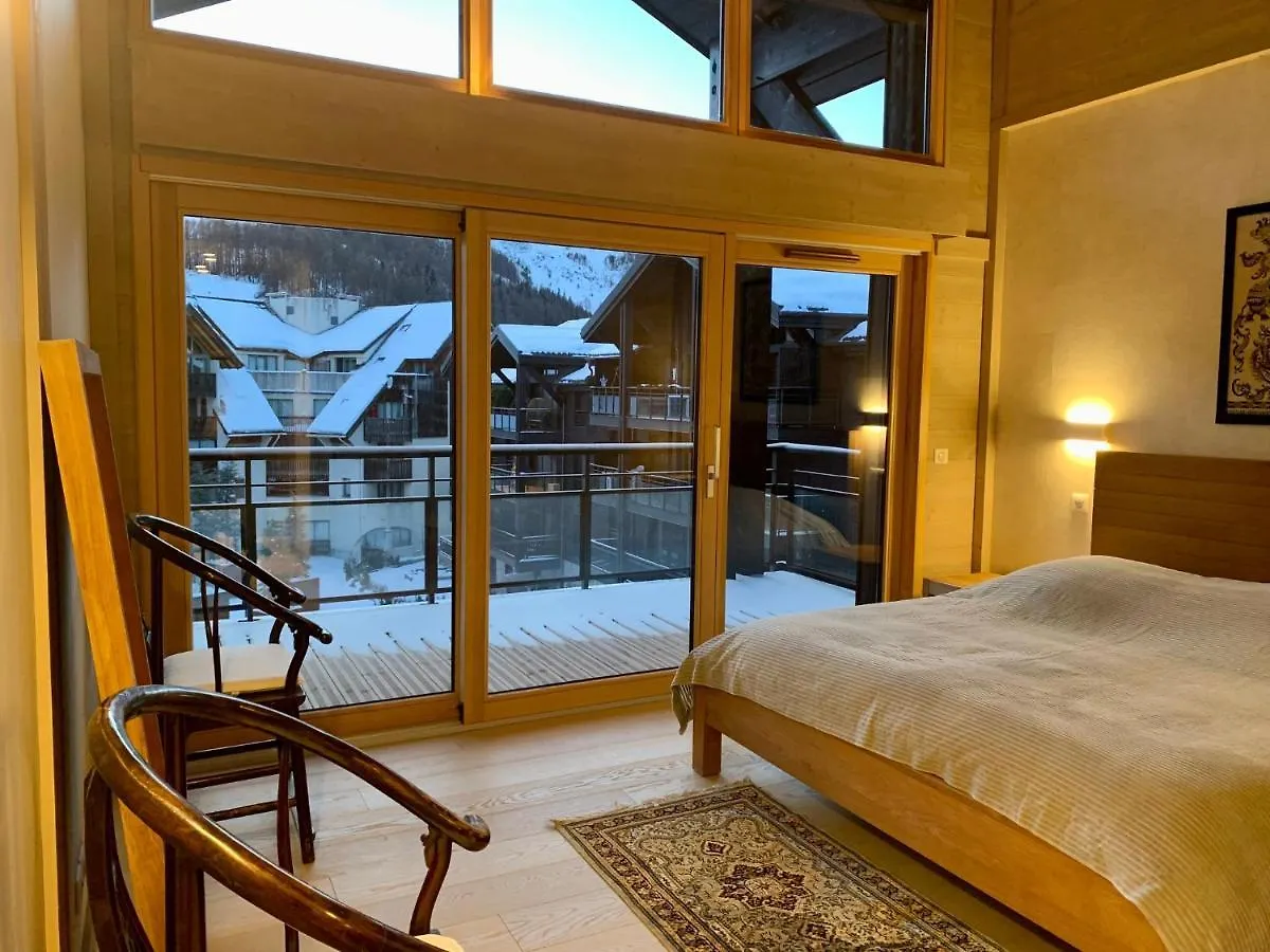 Le Chalet Sous-Toiture Nanshan : Spacieux, Lumineux Et Idealement Situe A Auron Apartment