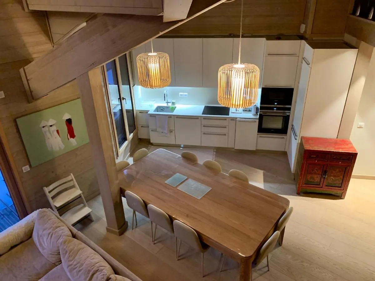 Le Chalet Sous-Toiture Nanshan : Spacieux, Lumineux Et Idealement Situe A Auron