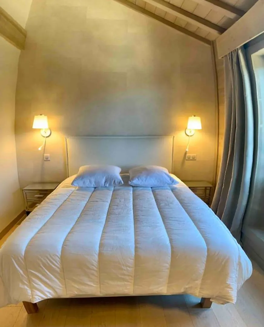 Le Chalet Sous-Toiture Nanshan : Spacieux, Lumineux Et Idealement Situe A Auron