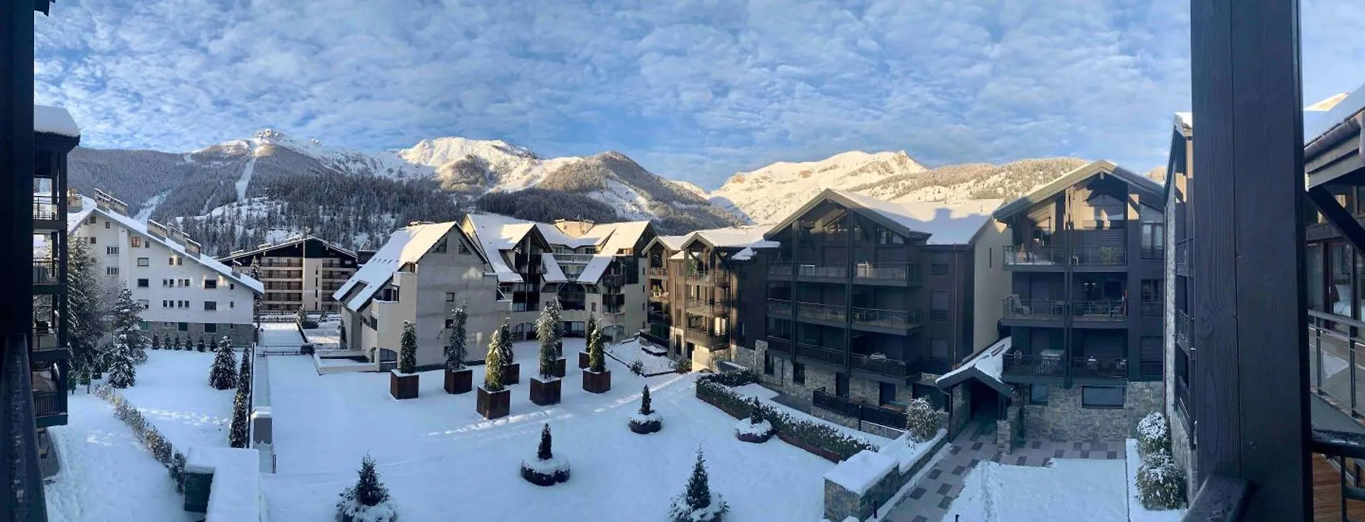 Le Chalet Sous-Toiture Nanshan : Spacieux, Lumineux Et Idealement Situe A Auron 0*,  France