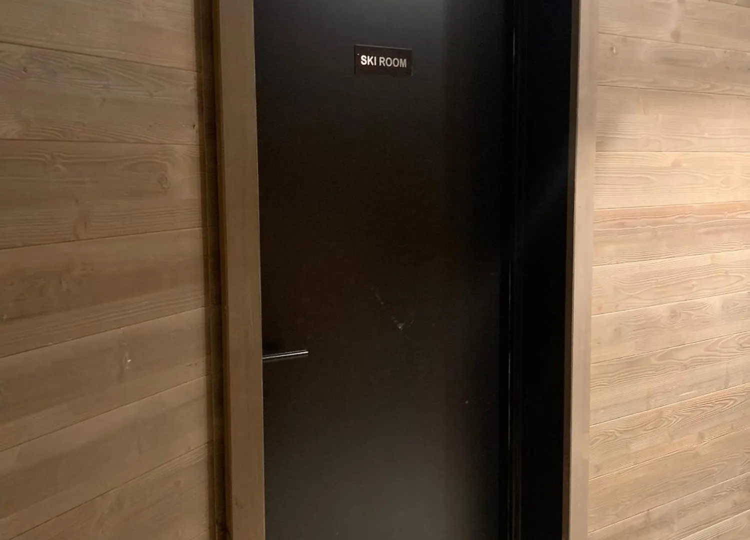 Apartment Le Chalet Sous-Toiture Nanshan : Spacieux, Lumineux Et Idealement Situe A Auron